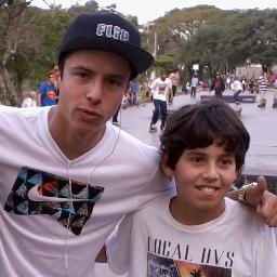 SKATEBOARD 100%