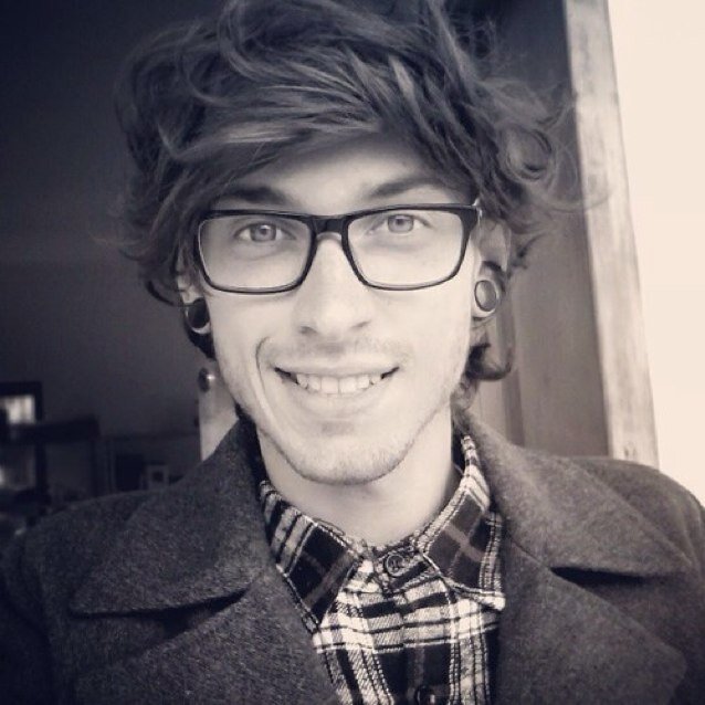 Just a average guy name tom who tweets
Im just that guy toom