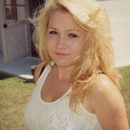 #BIATCH
Il fut un temps ou Barbie était la seule fille en plastique, 
mais ça c'était avant.
Pour toujours à jamais mon bébé 3.