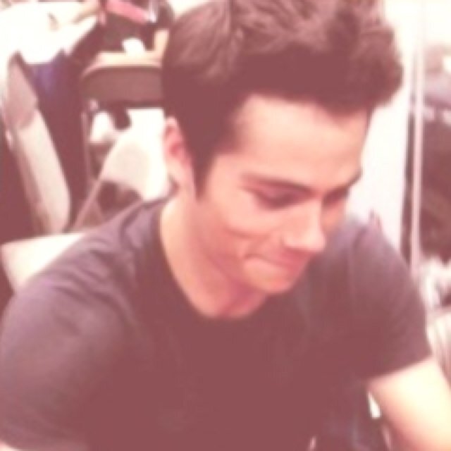 aintkiddo's profile picture. she's more than perfect