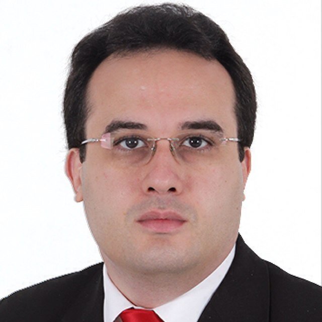 Auditor, Contador, Palestrante, Perito Contábil, Professor Universitário, Consultor Tributário Especializado em ICMS Substituição Tributária.