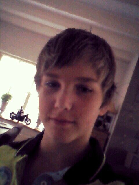 Rsg klas : GT1A | Sport karate rang : BLAUWE BAND | Mobiel : Sony xperia U