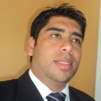 Colombiano. Padre, esposo, hijo y hermano. Creyente del valor de la vida. De la mechita siempre.