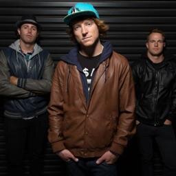 Pool Party is an electronic infused hip hop band from San Diego. The dynamic group mixes dance tempos, deep bass lines and smooth vocals to create a truly uniqu