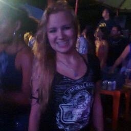 viivar cada segundo cmo se fose o ultimo,pq a viida reserva cada momento inesQuesivel ..........
OBrigado a todos que mim segue no twitter valeow !!