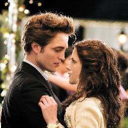 crepúsculo lo amoo no dejo de verlo amoo a Robert  pattinson 33