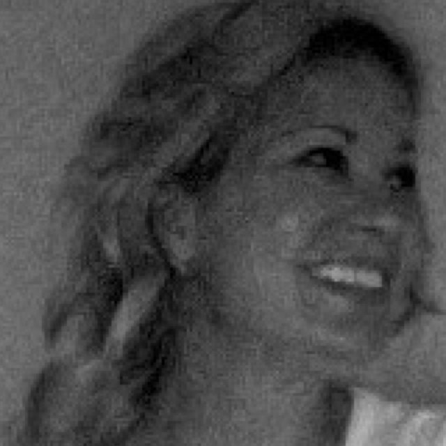 Lives in New York, but a Beach Bum at heart. Outgoing and Adventurous. Investor Relations and Business Development, NY.