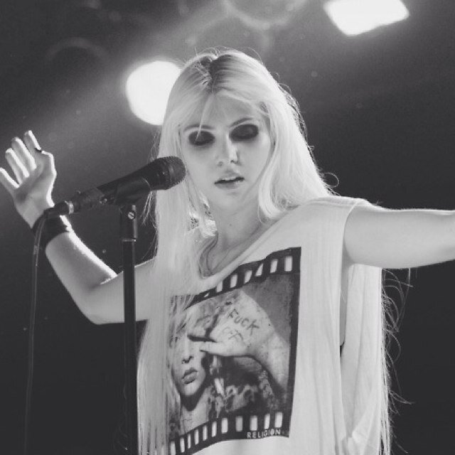 I am strong, love is evil.