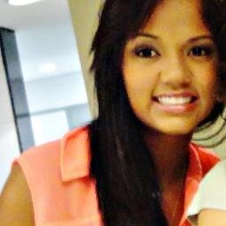 NAO SOU AQUELA GAROTINHA PERFEITINHA MAS TAMBEM NAO SOU A PIOR DO MUNDO. EXTROVERTIDA,CHATINHA O RESTO VC DESCUBRA. SIGA-ME OS BONS=)=)