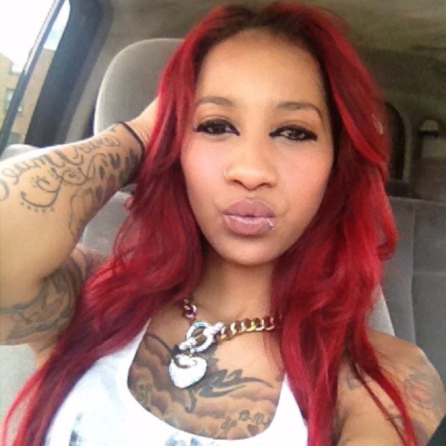 #TeamMixed #ProudMother #TeamSagittarius #CountyChick Every Manz 
Dream Yu dont have to talk to fill ya mouth with my lovely sweetz ;)