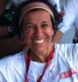 Mulher apaixonada pela vida e pela graça de ser canal de vida para muitos. Psicoterapeuta psicanalista, mãe e companheira! Feliz por ser quem sou!