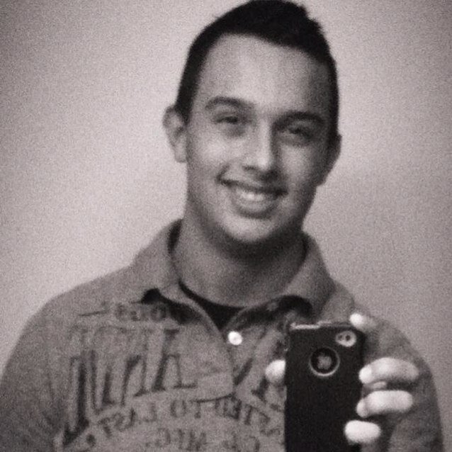 I'm a Christian guy that loves God, family, and friends. Go Jesus!