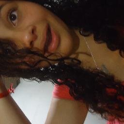 :Sou hetero, amo musica e sinto saudadees.. :3