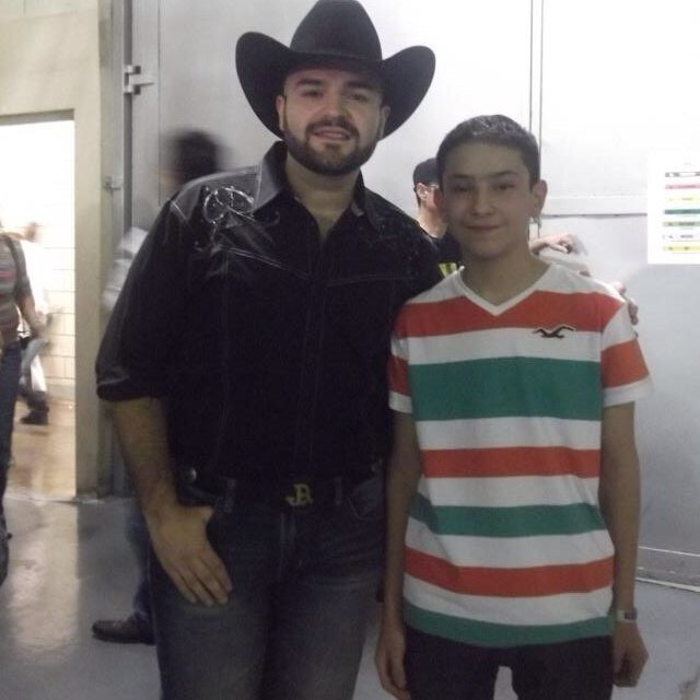 Baterista.……Mi maestro y mi idolo..Jose Luis Ayala Jn........