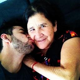 Primeira&Único FC com esse nome . Minha vida,só tem sentido se tiver você. @Gusttavo_lima s2'
seguida por @FrontJR dia 9/09/2012