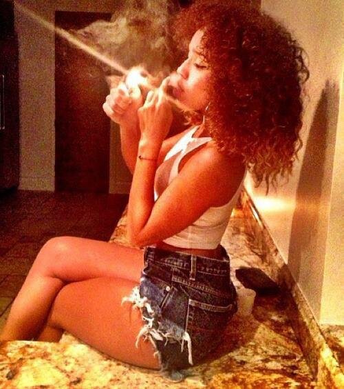 budbeerbitches_'s profile picture. BAD BITCHES ONLY