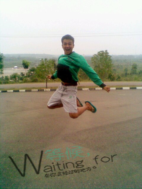 this is my twitter page where i will tweet stuff! COOL! peace!