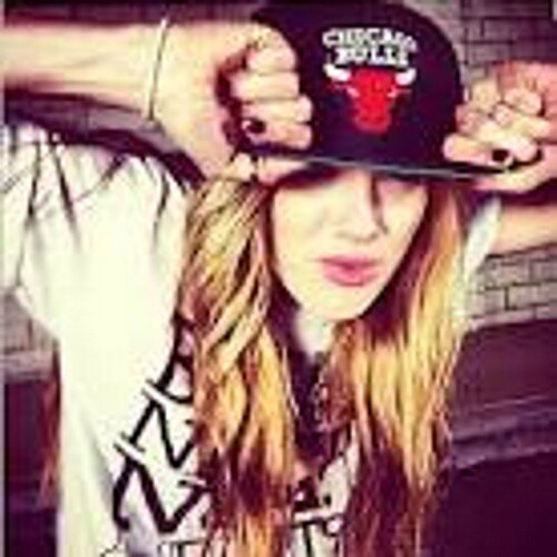Hai! Its Chachi. No reason to read this. Just tweet me.