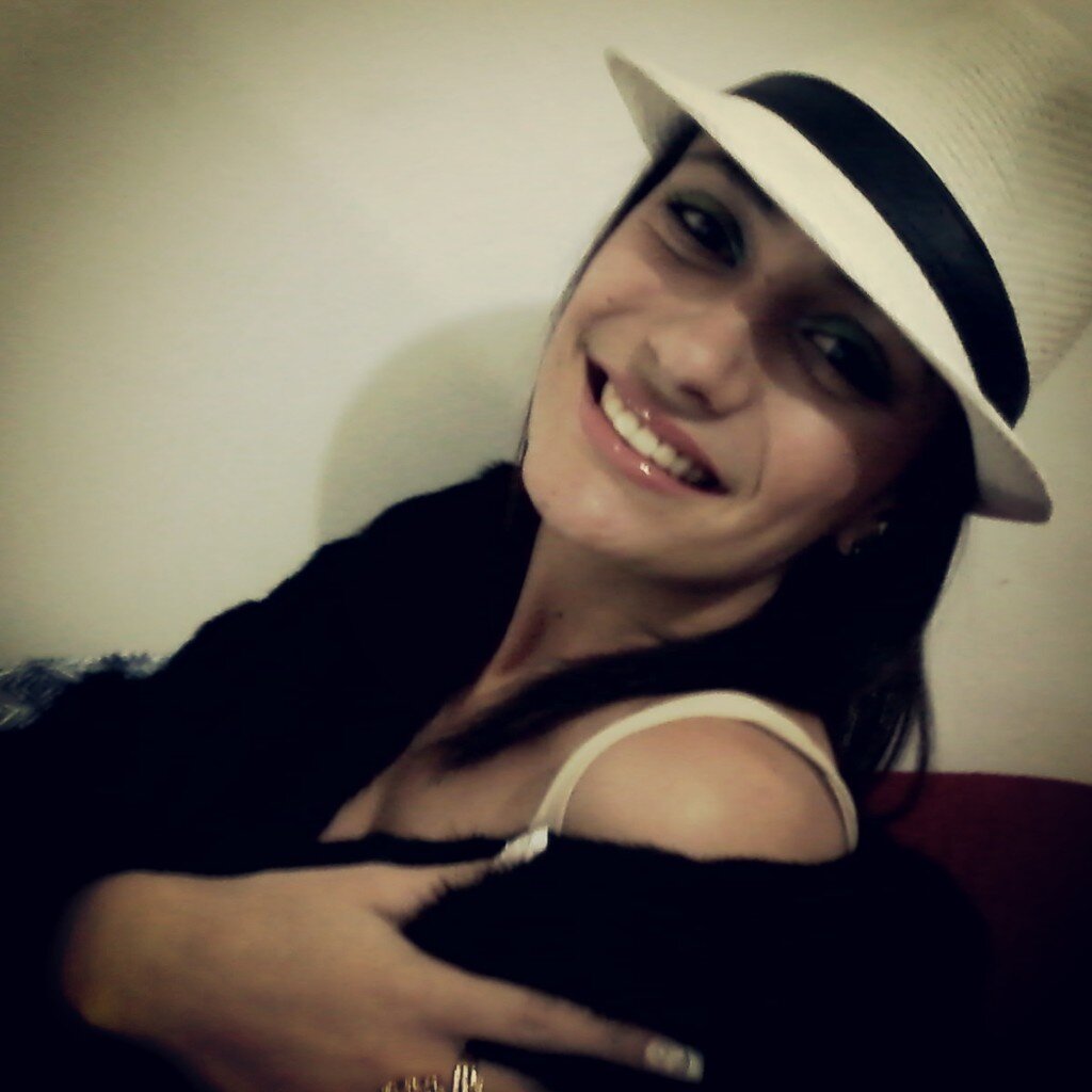 Às vezes as coisas mais difíceis de dizer são as coisas que realmente importam.