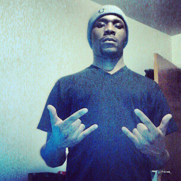 #BNCK #MTVK #WhizCityK#TEAMO.T.M #NOTALKING #8TR3MOBB #BDK follow my Baee @dessy_baybee