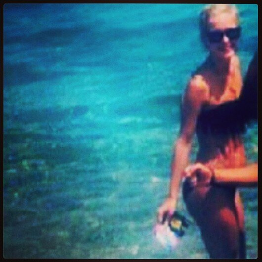 18+ & love my life  ♥♡♥