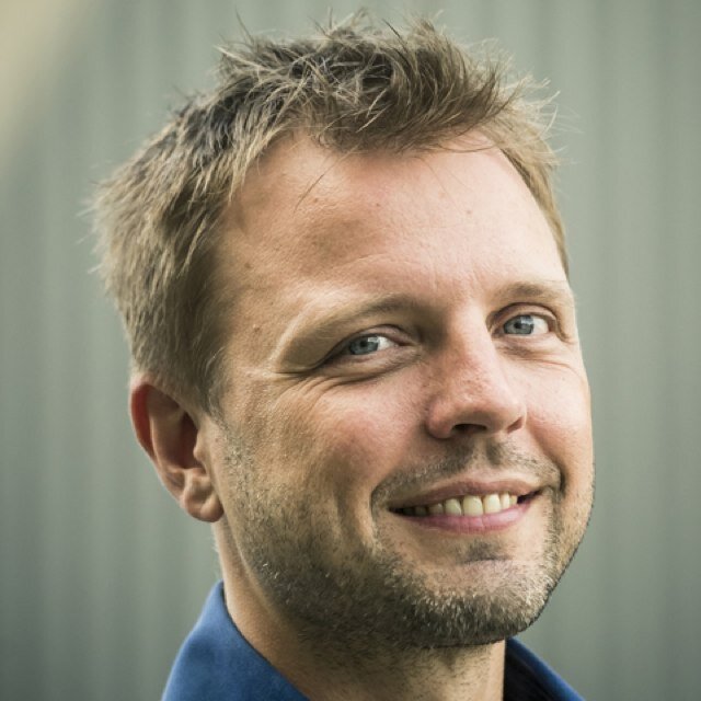 Zelfstandig actua- en communicatiestrateeg (int/ext) voor bedrijven. Ook voor bijzondere mensen. Niets is, alles wordt.