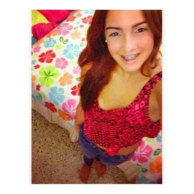 19 years of age, a lady of my own waiting for my prince but as i wait, you'll see me smoking up a storm