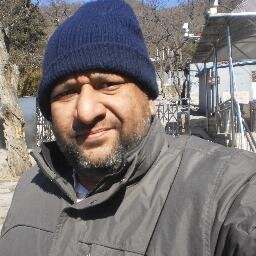 Below average Cricketer, Dedicated familyman, live & work as an HR personnel