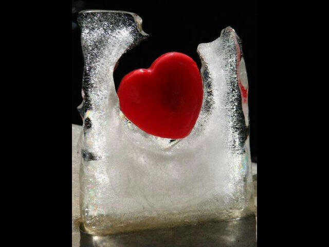 ليت عندي قدره ارضى الجميع كل شخص اغليه ماودي اخسره ♡♡!!