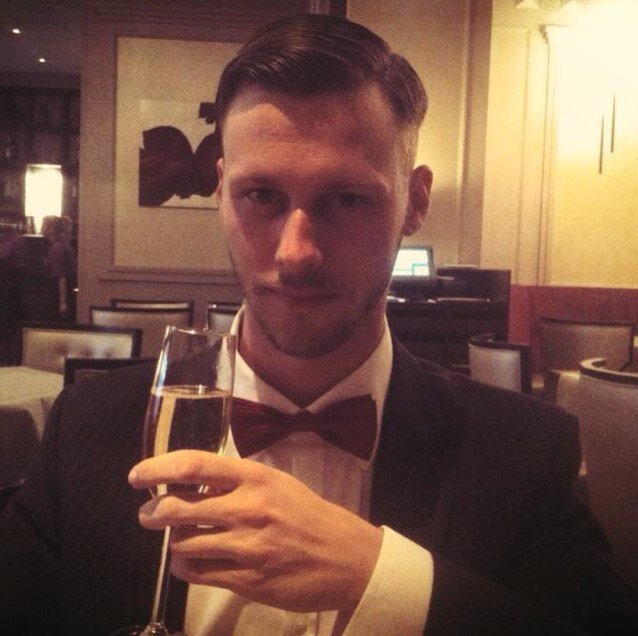 Director of the SciFi film Era and also the worlds best colorist. Big Rangers fan with the love for wine and wearing tailor made suits.