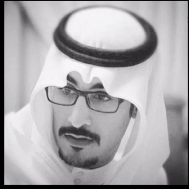 جامعي من اهل العاصمه - اجتماعي - اموت بالضحكك - مغرم بكرة القدم والمسلسلات الخليجيه واعشق ديرة الخوال عنيزه ❤-
