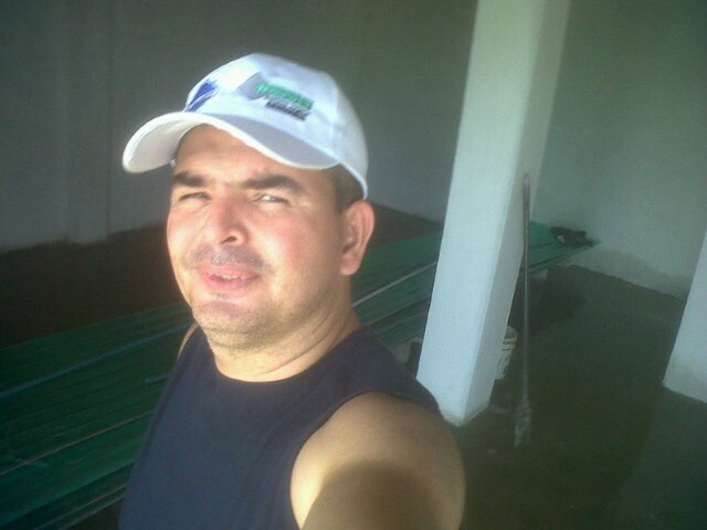 RicharIndani73's profile picture. 