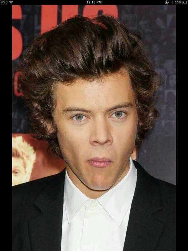 DON'T FOLLOW THIS ACCOUNT, FOLLOW @Gay4Harry1D I ALWAYS FOLLOW BACK! :)