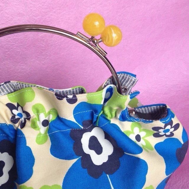 A52s's profile picture. 山形のさくらんぼの里で生まれ育ったがま口作家のekachoo(えかちょ)です(・ω・)
東北だけどホークスファンです！
KPOP大好き♡BBスジュlove♡
あとスタバとキティちゃん(*´ω`*)