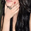 شبيهة زينه كـرم - @KerryTyler10 - Twitter