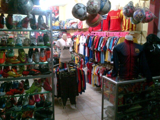 F2_sport's profile picture. Menjual perlengkapan olahraga dan acecories,serta menerima pembuatan kaos,jaket untuk sekolah dan lain2 59A7CFF2