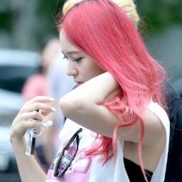 คริสตัล #คยสม อย่าตัดสินฉันจากตัวอักษร ไรท์เตอร์ ♥ @pudjaee
