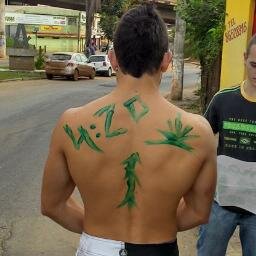 Quando a luz da nossa amizade se apagar, foda-se brother agente acende uma vela. _\|/_
