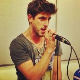 FC dedicado ao nosso anjo Roberto Maia Since 29/04/2013 Donas: @marcia_ads @pripigini @Edinara_R 
@RobertoMaiaReal seguiu dia 29/04/2013