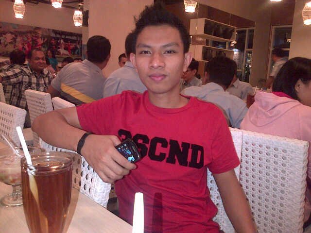 Muslimin_rasyid@ymail.com...musliminrasyid19@gmail.com...the gunners....Mahasiswa STIE TDN.makassar & karyawan