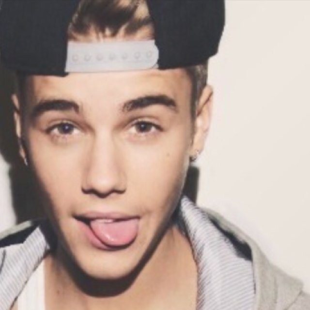 Please follow @findkidrrauhl thank u