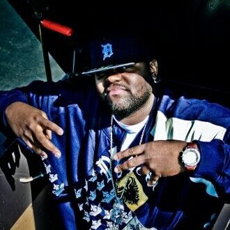 JUST A REAL NIGGA!! ((( WIT BARS ))). AINT TOO MANY CAN FUCK WIT ME ON THIS RAP SHIT, WITH OR WITH OUT A DEAL. I BROADCAST NOTHIN.