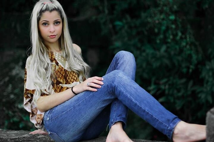 Pra quem quer viver cem anos eu já to bem triste com vinte ♪