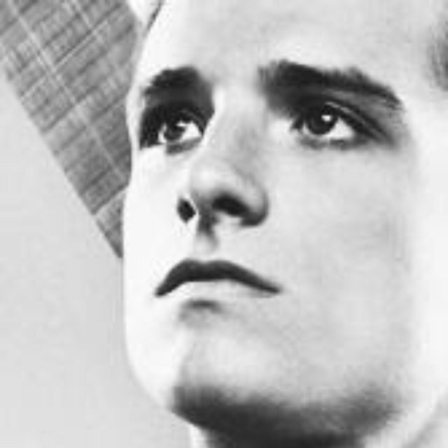 #Hutcher #Lawsbian #Tribute #divergent i will follow back you only if you're a real fan too! ;) future paparazzi and i've seen josh on my hollywood trip!!! :D