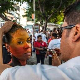 (( BODYART - Pintura Corporal ))
Todo Cuerpo es un Lienzo.
Para Sesiones Particulares o Eventos en vivo deja tu mensaje a esta cuenta.