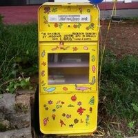 Yellow Book Box (@yellowbookbox) 's Twitter Profile