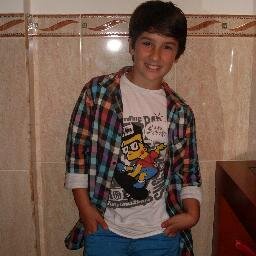 Gosto de diverçao sou brincalhao gosto muito dos meu amigos e tb Gosto da minha familia Gosto de brincar