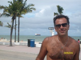 Neonatologo, pediatra, marido, padre.