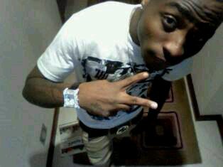 Oluwatobibb's profile picture. 