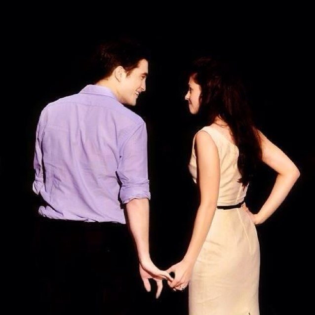 Fan of Rob and Kristen bc of their incredible talent n honesty! Not interessted in pap pics, gossip, drama! #antipap #respectprivacy #nodrama